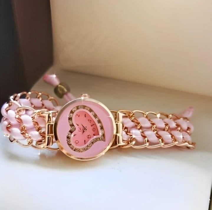 Elegant Heart-Shaped Quartz Watch for Women - Premium Chain Strap Design