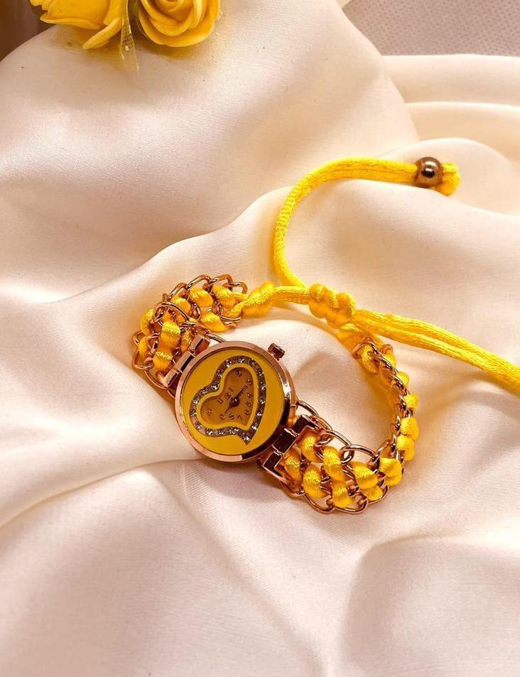 Elegant Heart-Shaped Quartz Watch for Women - Premium Chain Strap Design