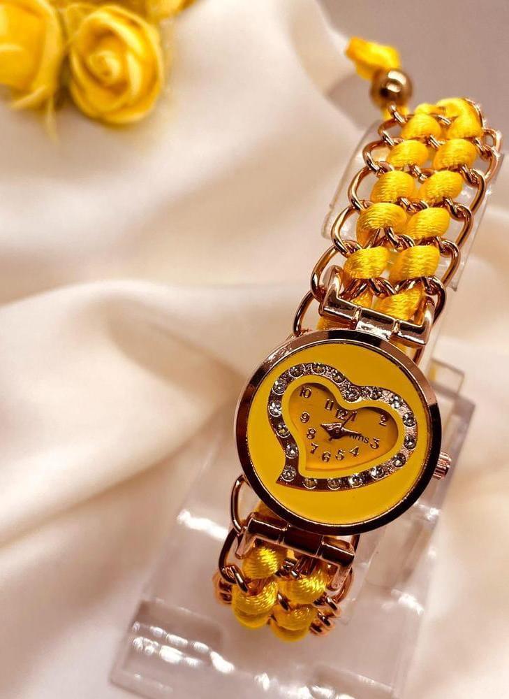 Elegant Heart-Shaped Quartz Watch for Women - Premium Chain Strap Design