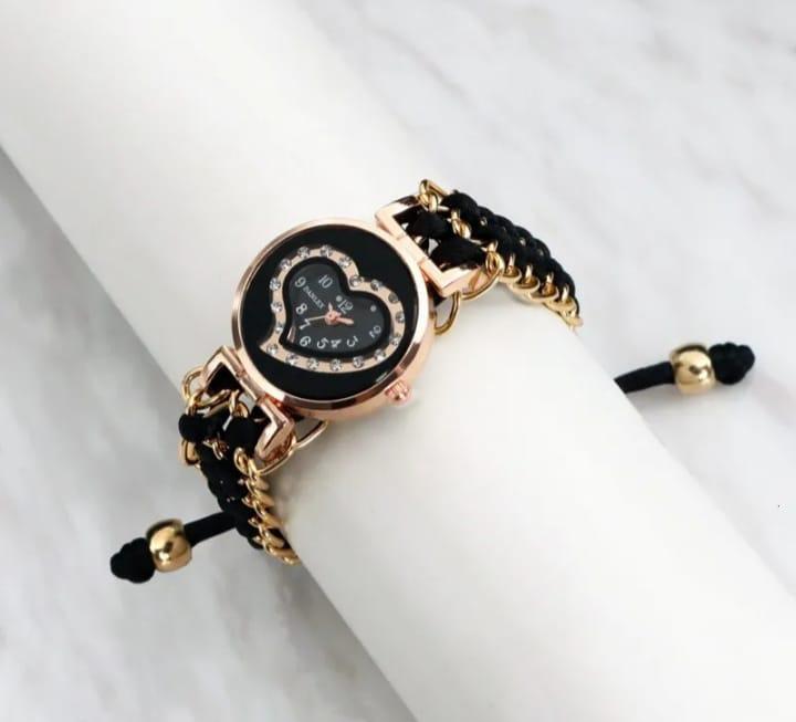 Elegant Heart-Shaped Quartz Watch for Women - Premium Chain Strap Design