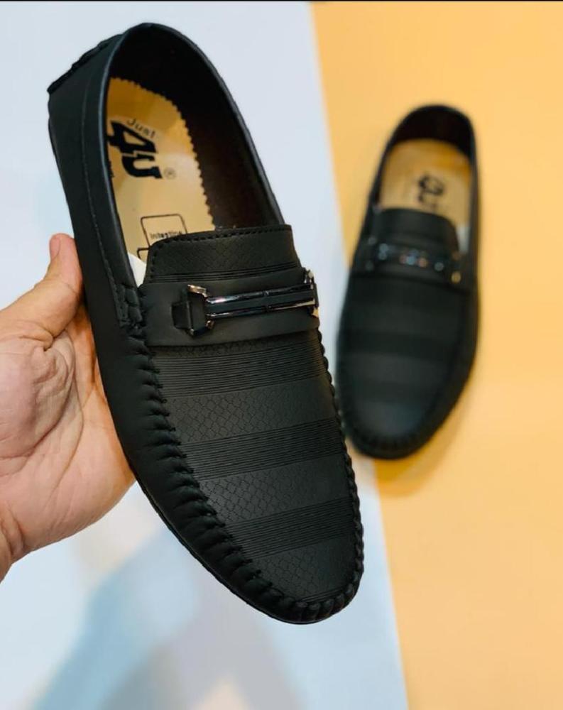 Classic Textured Black Loafers for Men | Casual & Semi-Formal Wear