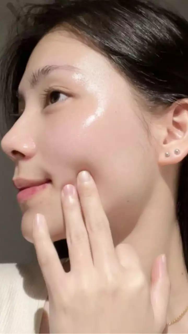 Korean Glass Skin Brightening Serum - Hydrating Facial Glow Treatment 30ml