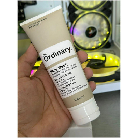 Hydrating Face Wash - 100ml - Removes Dirt & Impurities - 1 Pcs